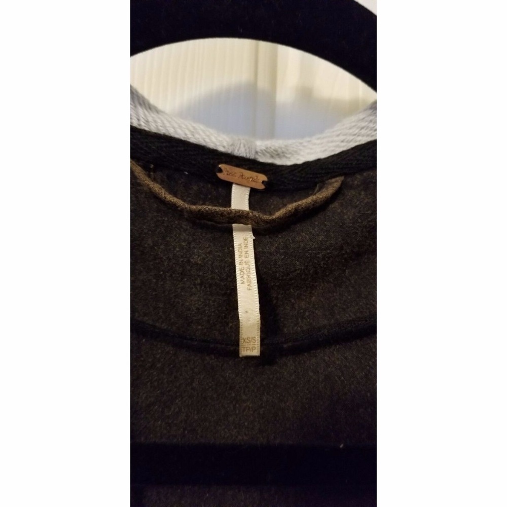 New Free People Hooded Cape Style Jacket Size XS/S - Picture 2 of 5